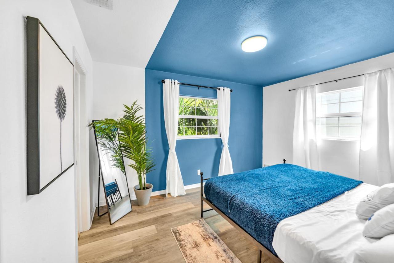 The Blue Villa - Luxury Clearwater By Bluebellaestate Largo Luaran gambar