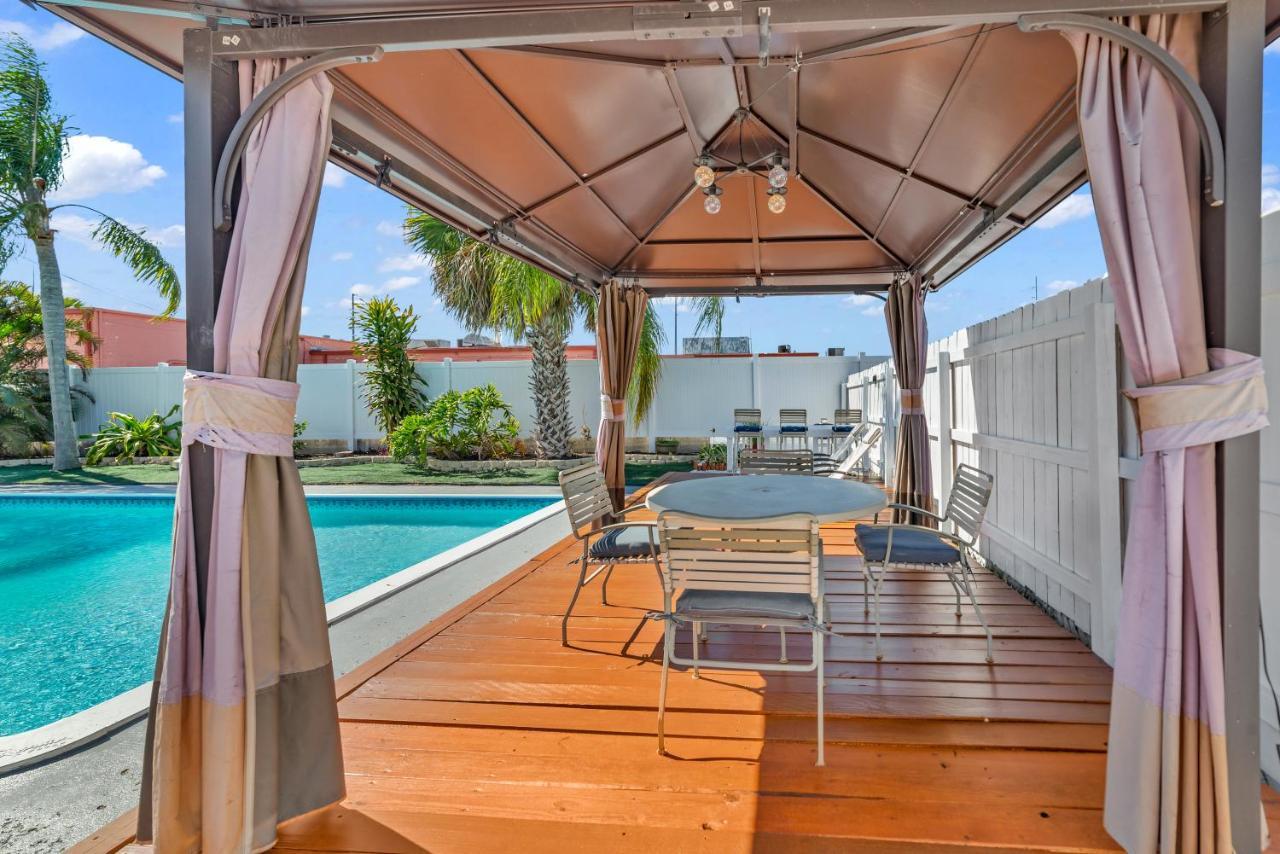 The Blue Villa - Luxury Clearwater By Bluebellaestate Largo Luaran gambar