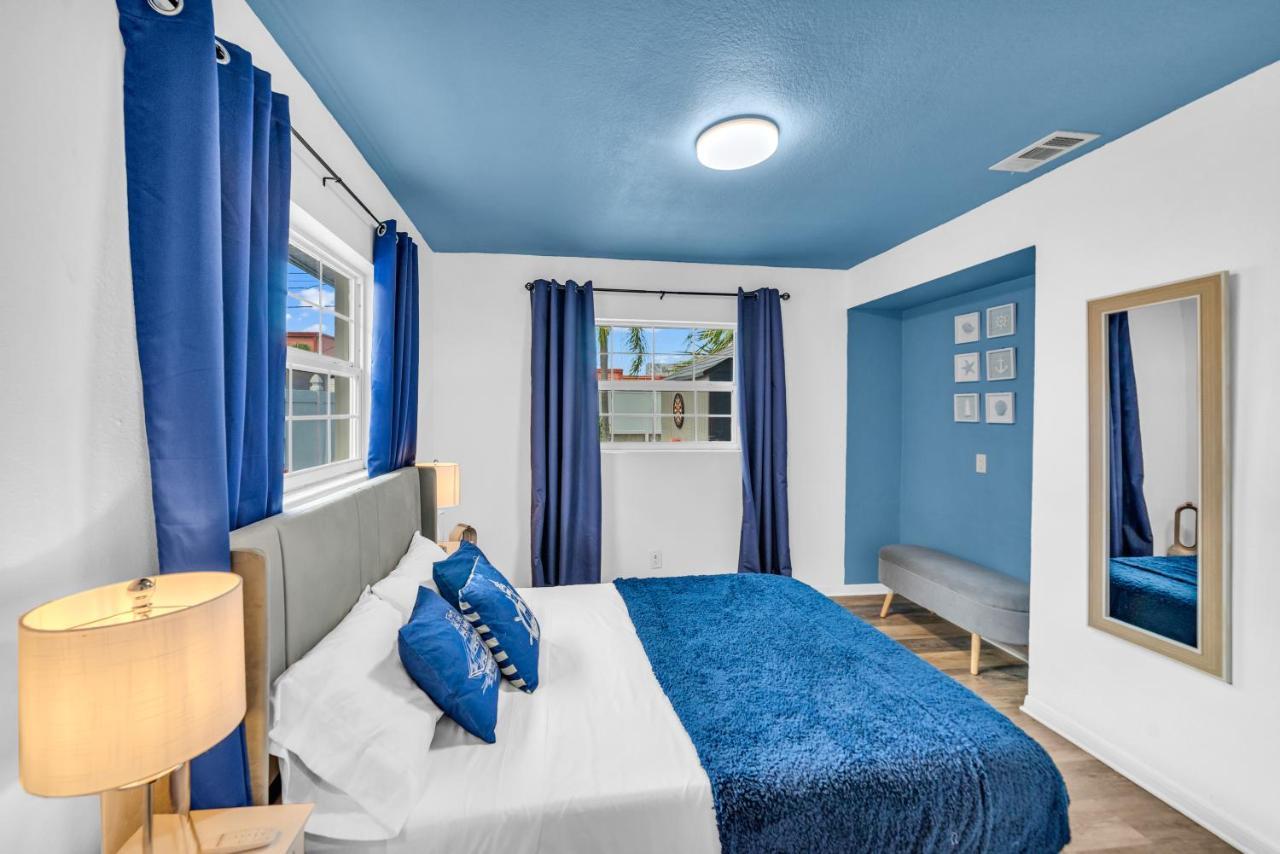The Blue Villa - Luxury Clearwater By Bluebellaestate Largo Luaran gambar