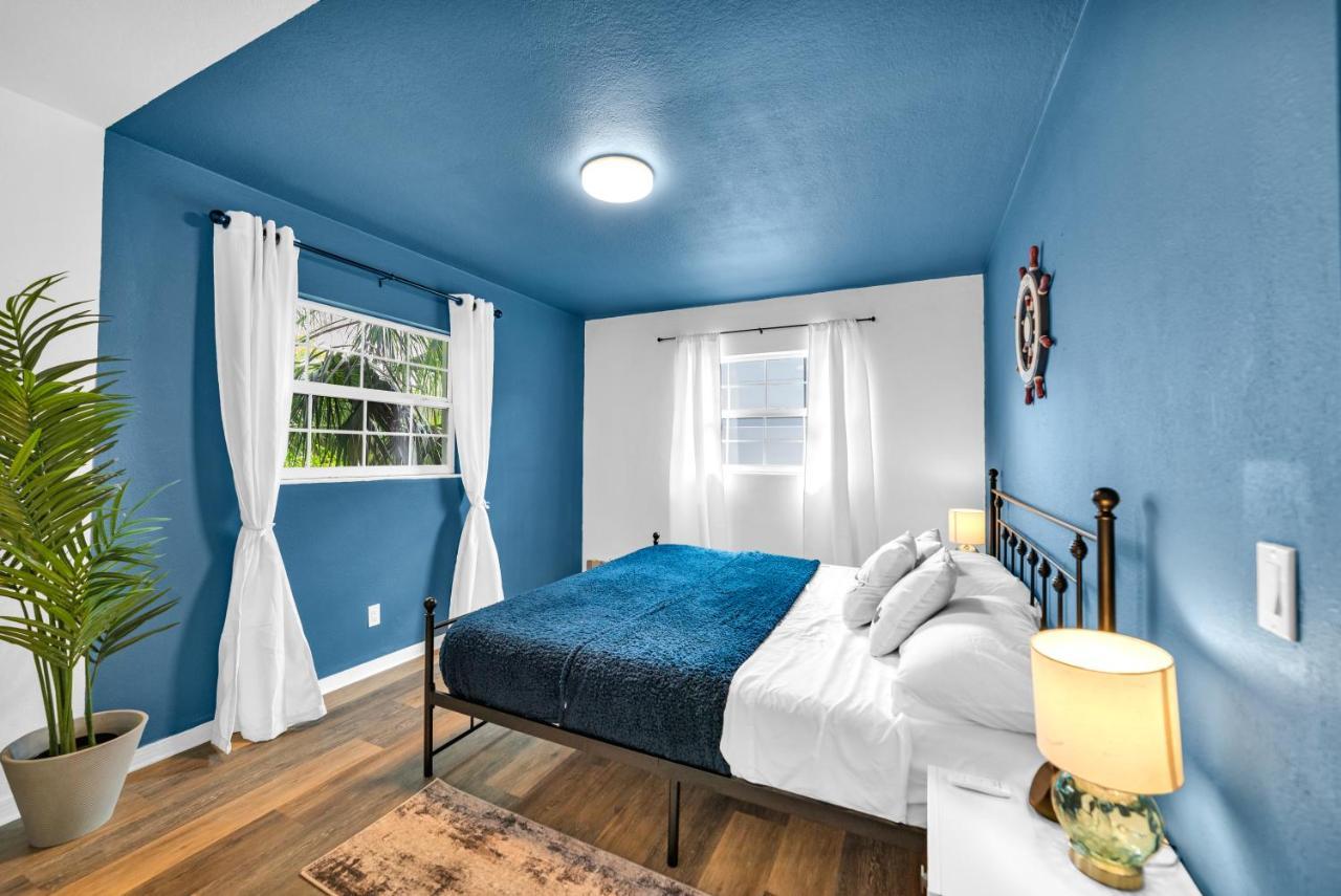 The Blue Villa - Luxury Clearwater By Bluebellaestate Largo Luaran gambar